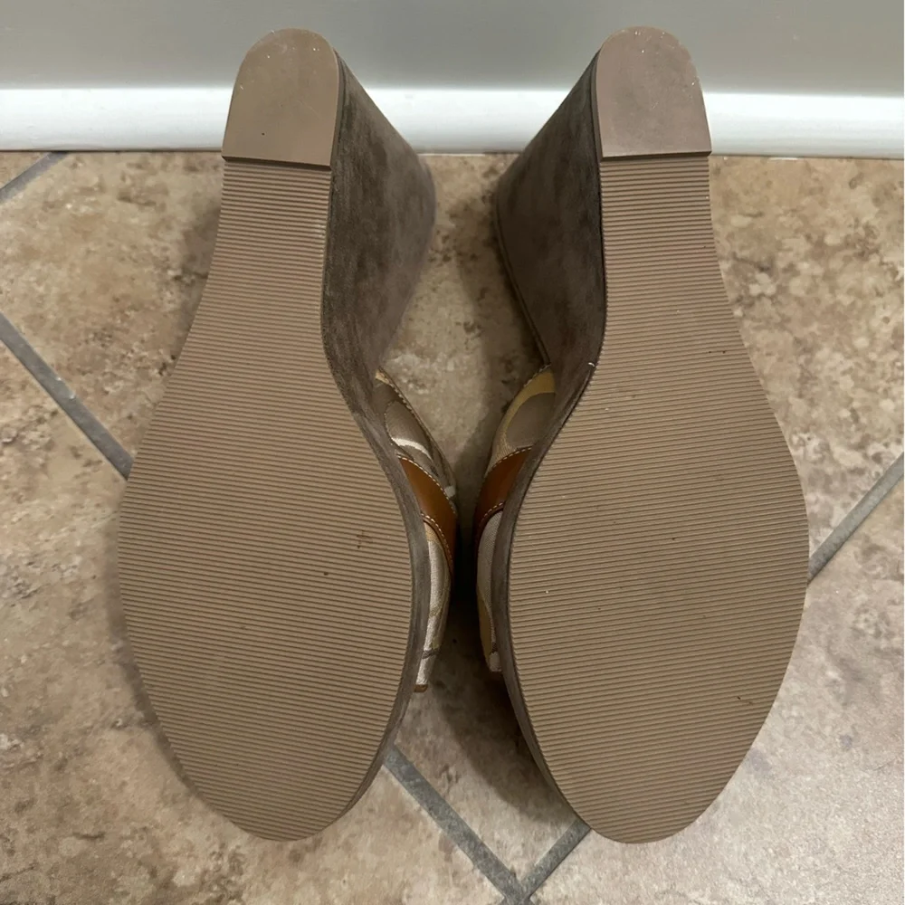 VVGUC Coach Wedges - Picture 5 of 10